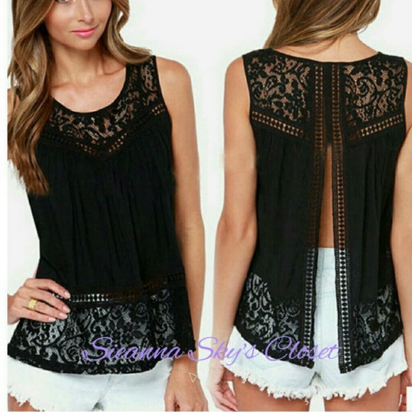 NWOT Black top size small opens in the back - Picture 1 of 2